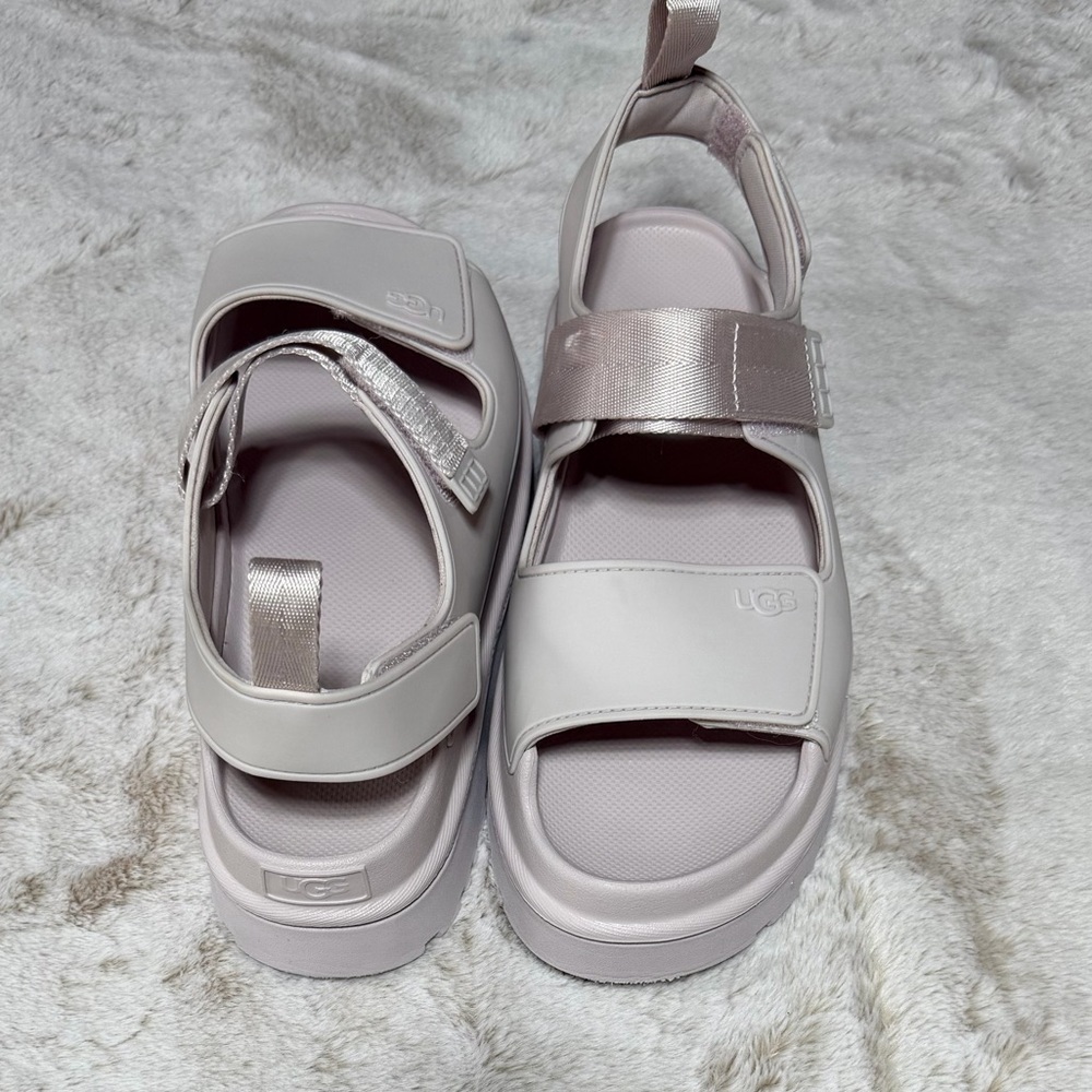 UGG Women’s GoldenGlow Sandals in Bay Fog 11 - Picture 14 of 15